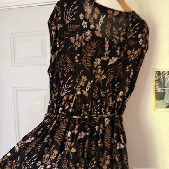 DISTURBIA black viscose gauze floral sleeveless button up midi dress - Picture 5 of 7